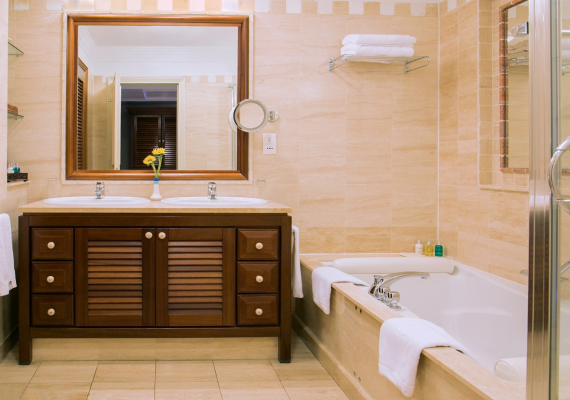 Two Bedroom Family Suite Sea View main building bathroom